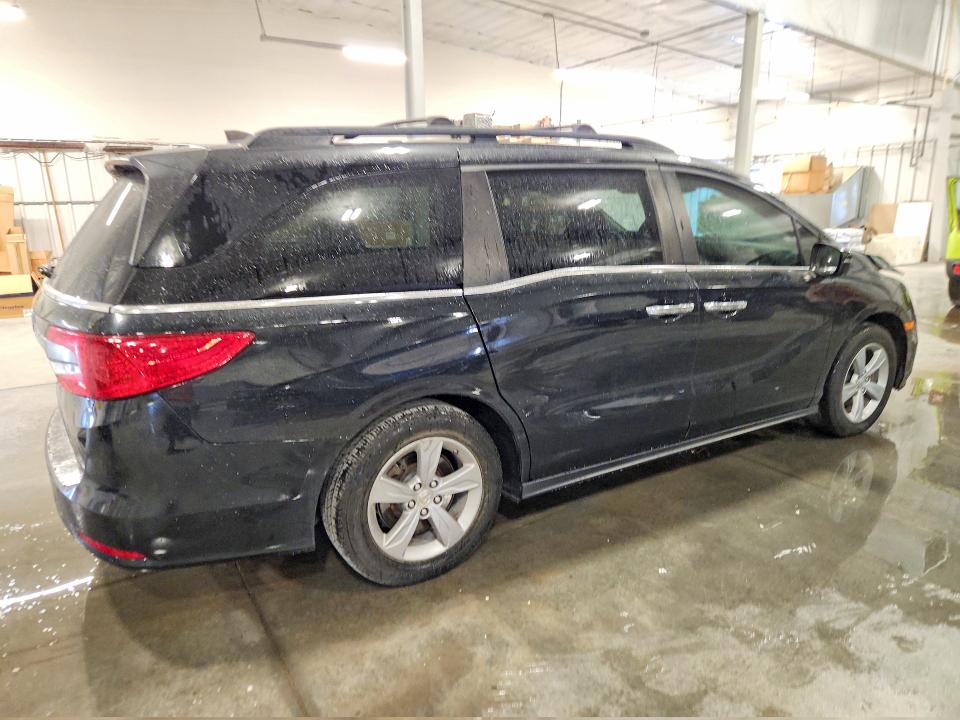 Продажа на аукционе авто 2018 Honda Odyssey, vin: 5FNRL6H77JB032241, номер лота: 60946006
