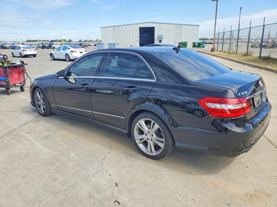 Продажа на аукционе авто 2013 Mercedes-benz E, vin: WDDHF5KB5DA732854, номер лота: 62100136