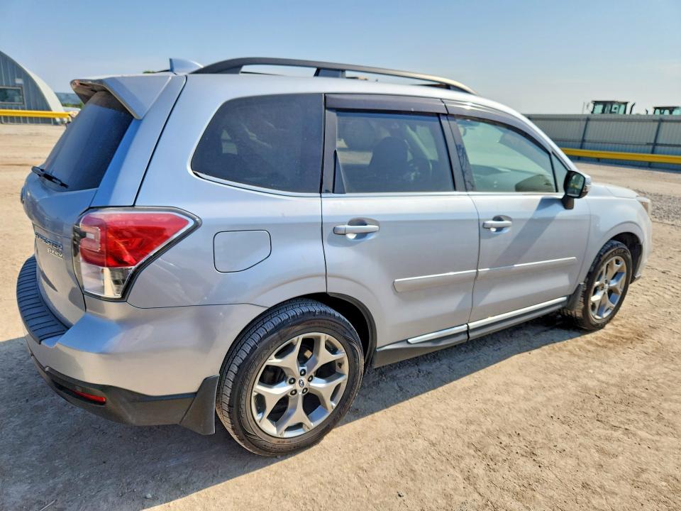 61793516 :رقم المزاد ، JF2SJAWC6HH455950 vin ، 2017 Subaru Forester مزاد بيع