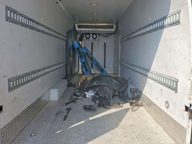 59819236 :رقم المزاد ، WD3PF1CD9HP408379 vin ، 2017 Mercedes-benz Sprinter مزاد بيع