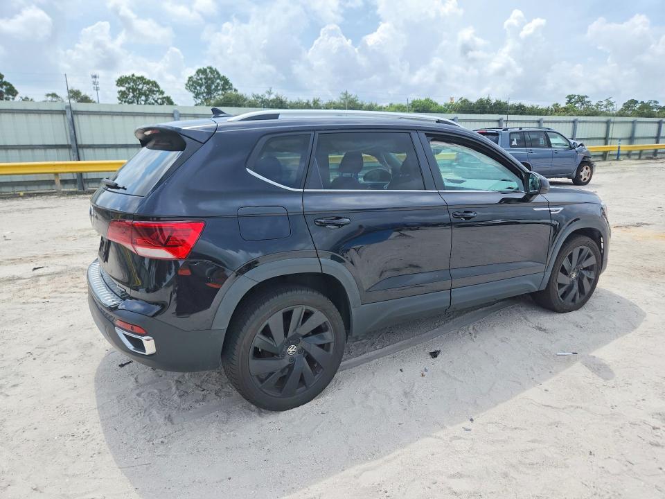 62801616 :رقم المزاد ، 3VV4X7B25RM018056 vin ، 2024 Volkswagen Taos مزاد بيع