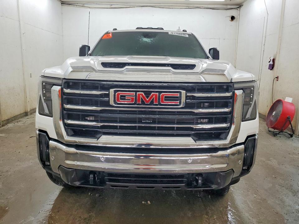 61798046 :رقم المزاد ، 1GT4UNEY5SF122970 vin ، 2025 Gmc Sierra مزاد بيع