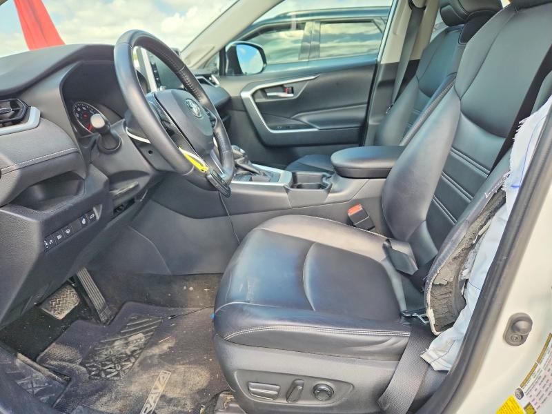 59692586 :رقم المزاد ، 2T3C1RFV0KC007130 vin ، 2019 Toyota Rav4 مزاد بيع