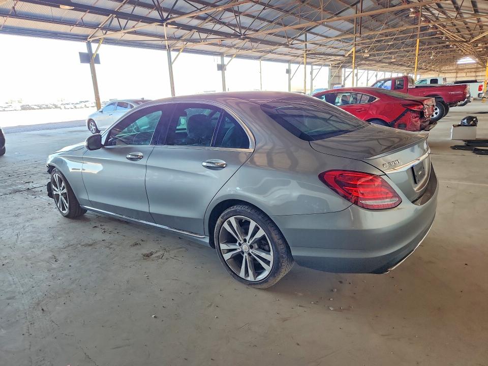 62911556 :رقم المزاد ، 55SWF4JB2FU054781 vin ، 2015 Mercedes-benz C مزاد بيع