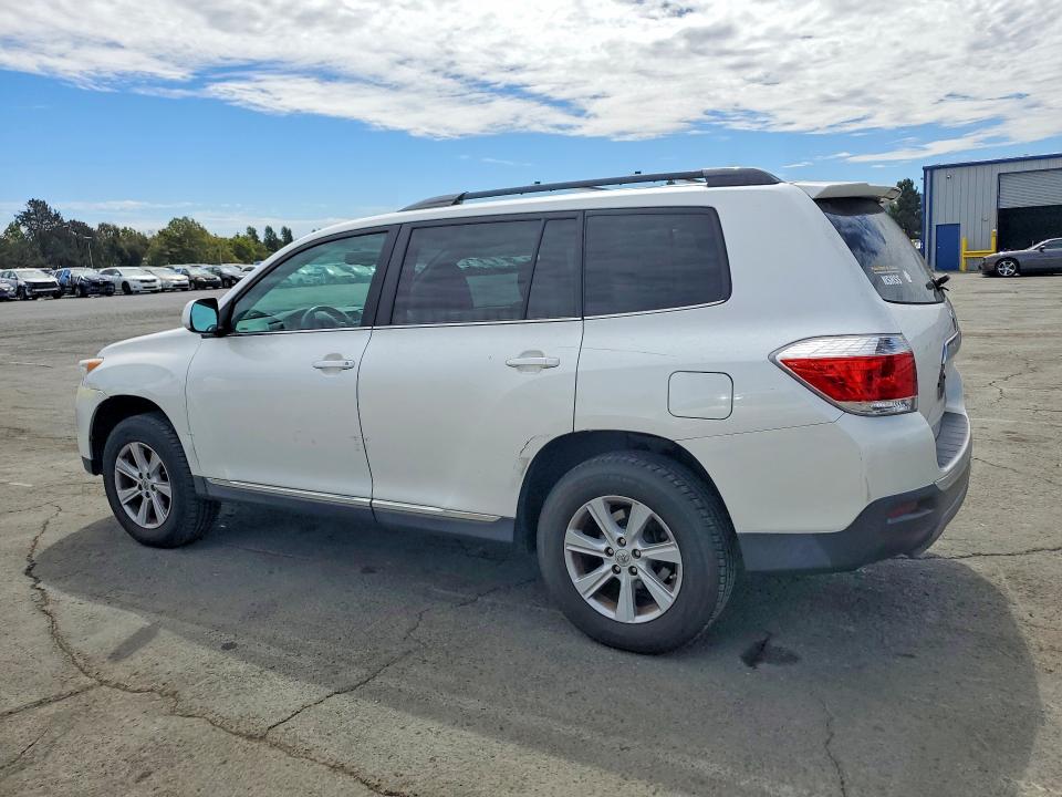 2013 Toyota Highlander მანქანა იყიდება აუქციონზე, vin: 5TDBK3EH7DS271756, აუქციონის ნომერი: 60258866