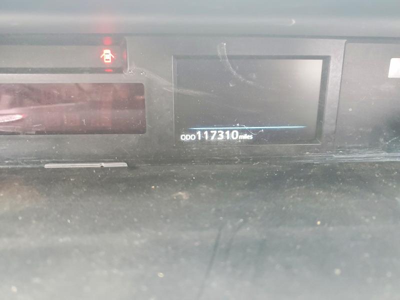 Продажа на аукционе авто 2017 Toyota Prius V, vin: JTDZN3EUXHJ057866, номер лота: 61402116
