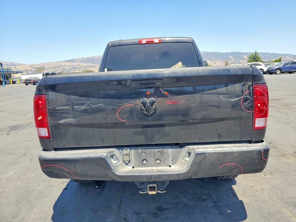 Продажа на аукционе авто 2018 Ram 1500, vin: 1C6RR6FT6JS322625, номер лота: 60655926