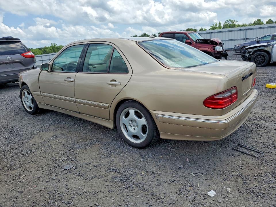 60599206 :رقم المزاد ، WDBJF70J4YB010436 vin ، 2000 Mercedes-benz E مزاد بيع