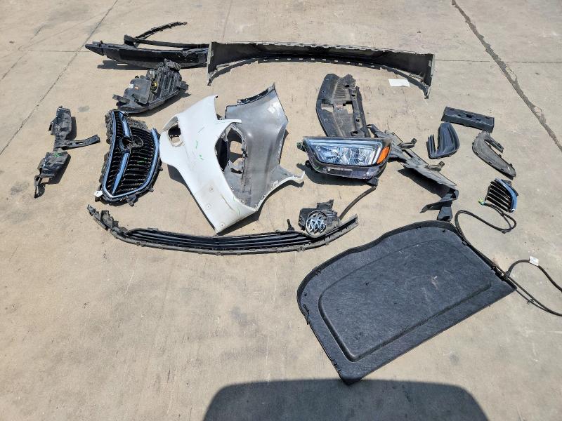 2017 Buick Encore მანქანა იყიდება აუქციონზე, vin: KL4CJASB2HB076411, აუქციონის ნომერი: 61923456