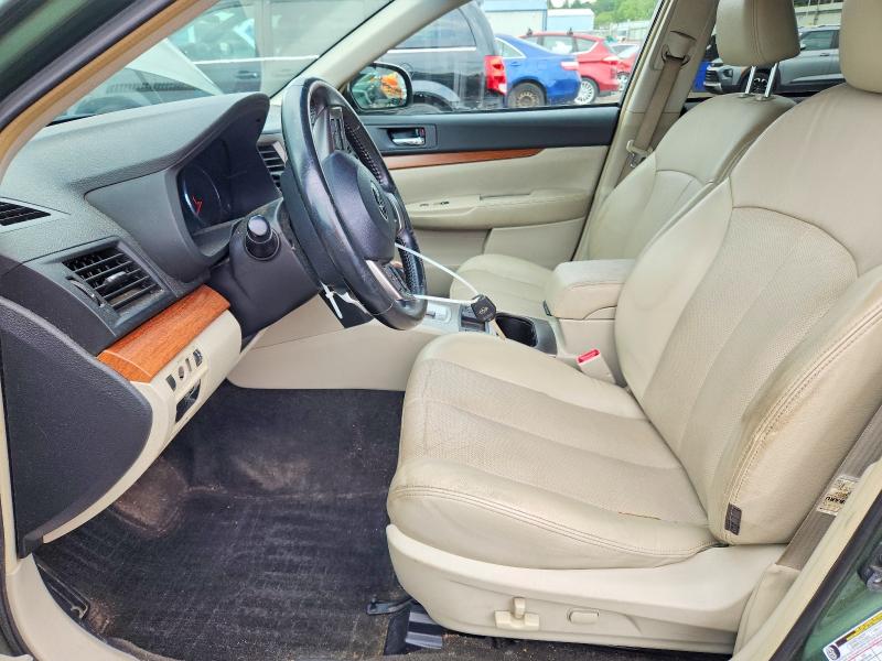62148826 :رقم المزاد ، 4S4BRBKC4E3310025 vin ، 2014 Subaru Outback مزاد بيع