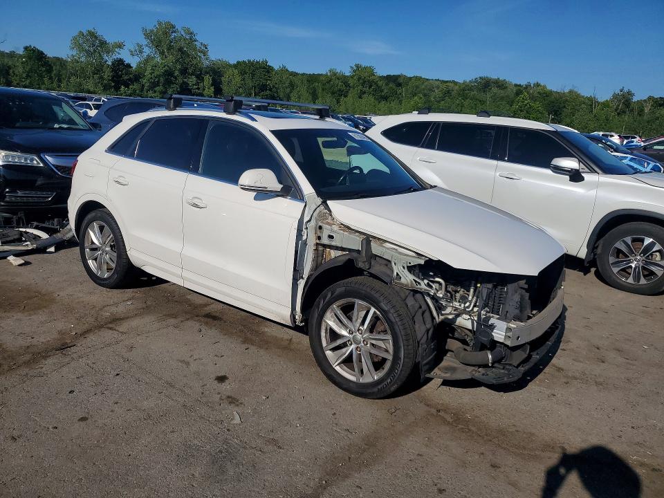 61500486 :رقم المزاد ، WA1EFCFS4GR014322 vin ، 2016 Audi Q3 مزاد بيع