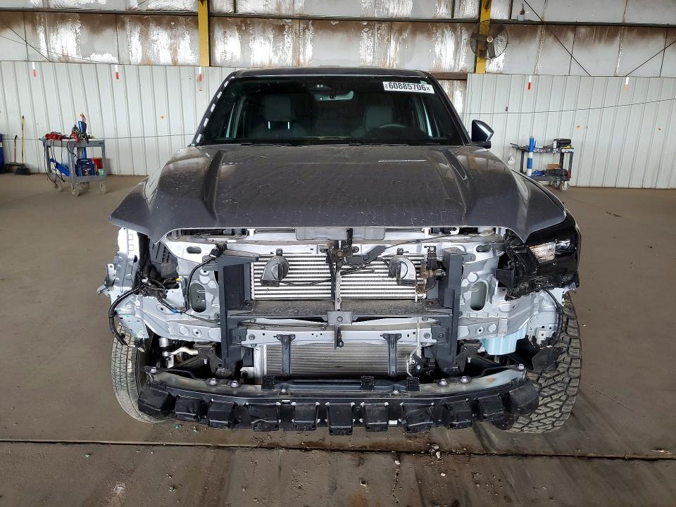 60885706 :رقم المزاد ، 3TMLB5JN8SM166250 vin ، 2025 Toyota Tacoma مزاد بيع