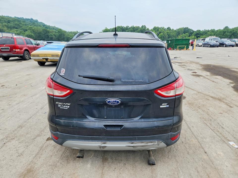 62779526 :رقم المزاد ، 1FMCU9G96FUC33520 vin ، 2015 Ford Escape مزاد بيع