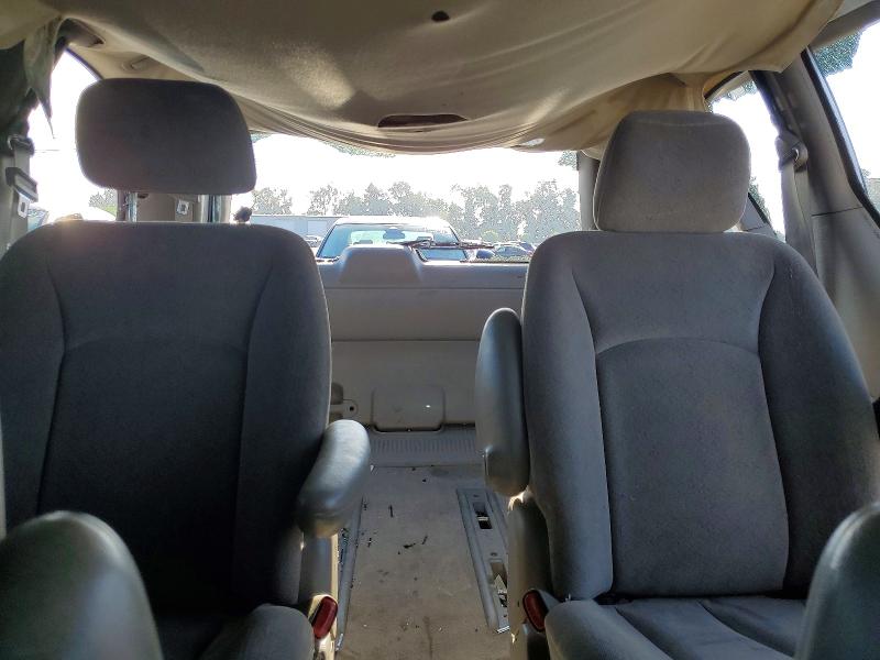 2003 Chrysler Voyager მანქანა იყიდება აუქციონზე, vin: 1C8GJ45303B229761, აუქციონის ნომერი: 61003636
