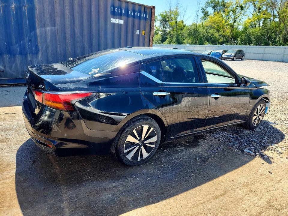 60124456 :رقم المزاد ، 1N4BL4DV4MN403068 vin ، 2021 Nissan Altima مزاد بيع