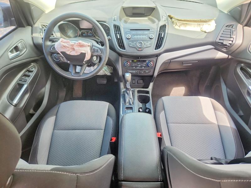 Продажа на аукционе авто 2017 Ford Escape, vin: 1FMCU9GD5HUE50242, номер лота: 61006386