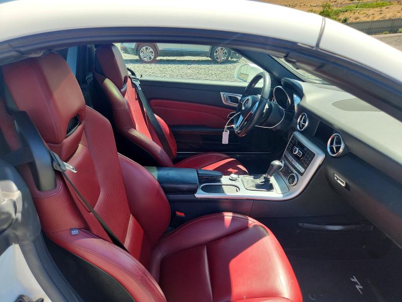 61387156 :رقم المزاد ، WDDPK4HAXEF086165 vin ، 2014 Mercedes-benz Slk مزاد بيع
