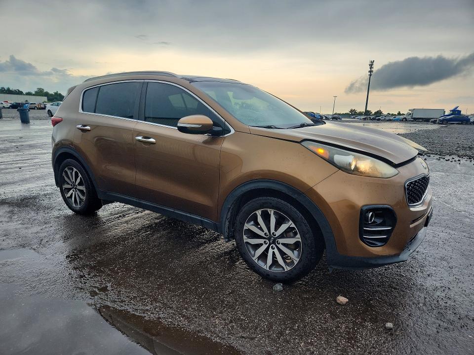 61696406 :رقم المزاد ، KNDPN3AC0H7212992 vin ، 2017 Kia Sportage مزاد بيع