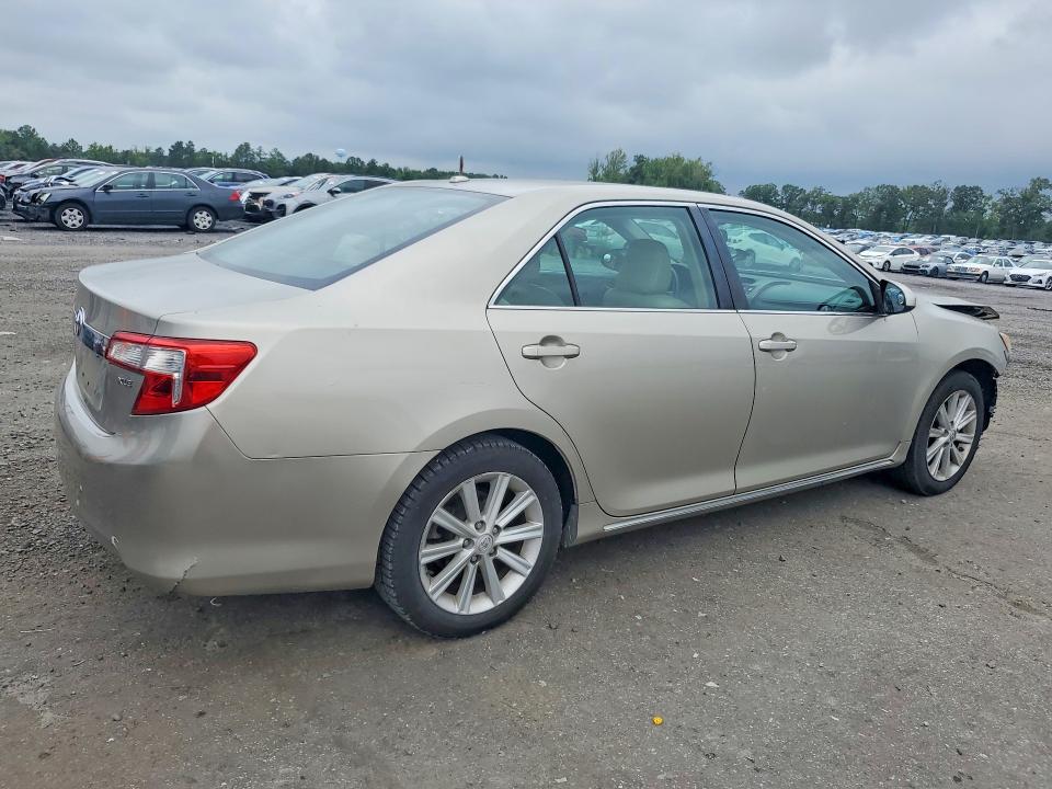60258736 :رقم المزاد ، 4T4BF1FKXDR321520 vin ، 2013 Toyota Camry مزاد بيع