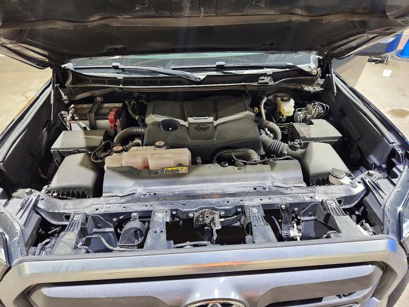 63321026 :رقم المزاد ، 5TFJA5EC5NX008627 vin ، 2022 Toyota Tundra مزاد بيع