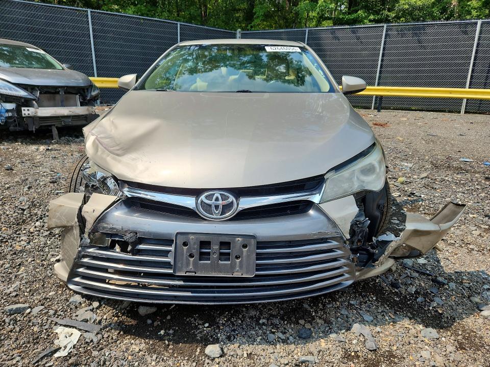 2017 Toyota Camry მანქანა იყიდება აუქციონზე, vin: 4T1BF1FK4HU637687, აუქციონის ნომერი: 62646056
