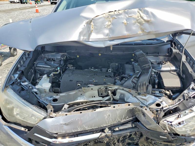 62690296 :رقم المزاد ، JA4AP3AU0JU020885 vin ، 2018 Mitsubishi Outlander Sport مزاد بيع