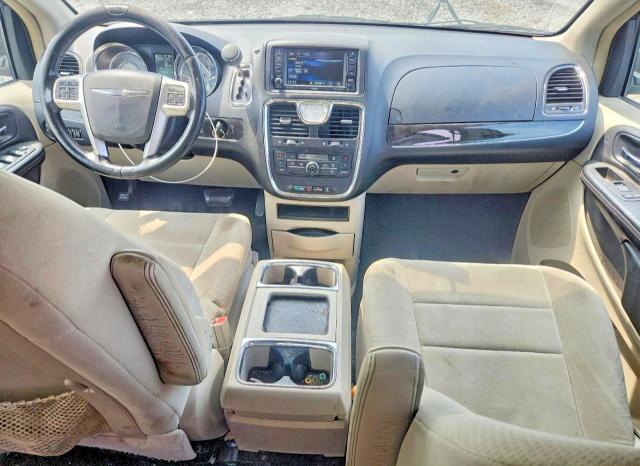 61610956 :رقم المزاد ، 2C4RC1BG4ER300572 vin ، 2014 Chrysler Town & Country مزاد بيع