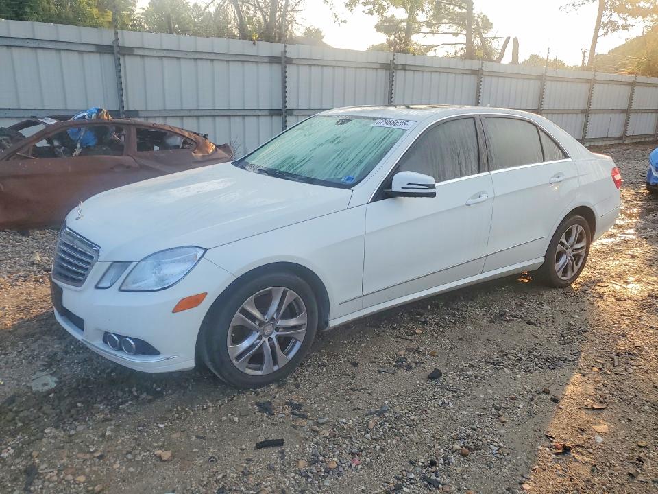 62988696 :رقم المزاد ، WDDHF8HB5BA403027 vin ، 2011 Mercedes-benz E-class E350 4matic مزاد بيع