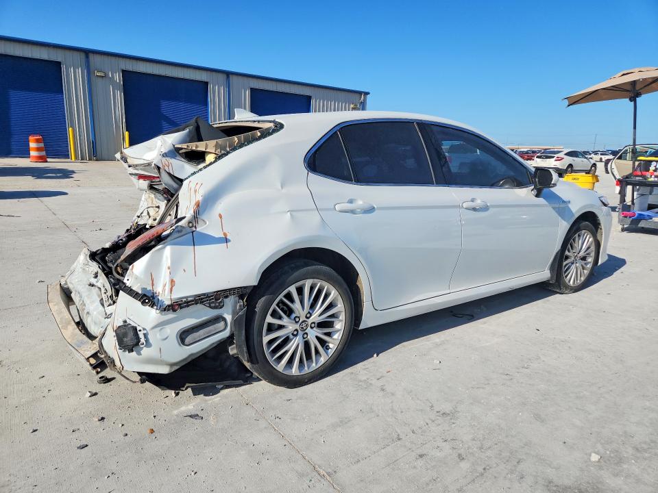 60214546 :رقم المزاد ، 4T1F31AK3LU541186 vin ، 2020 Toyota Camry مزاد بيع