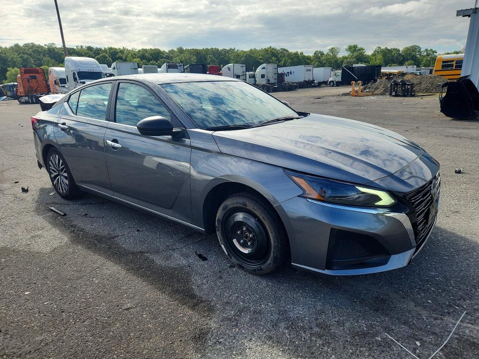 63034796 :رقم المزاد ، 1N4BL4DV8SN389527 vin ، 2025 Nissan Altima مزاد بيع