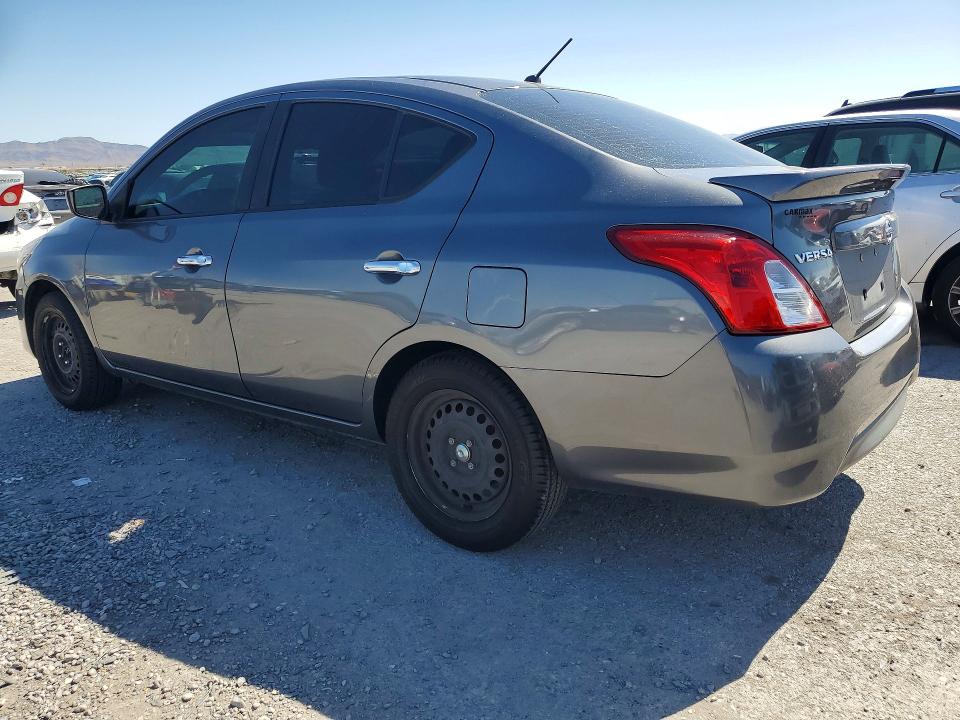 63387036 :رقم المزاد ، 3N1CN7AP1JL851606 vin ، 2018 Nissan Versa مزاد بيع