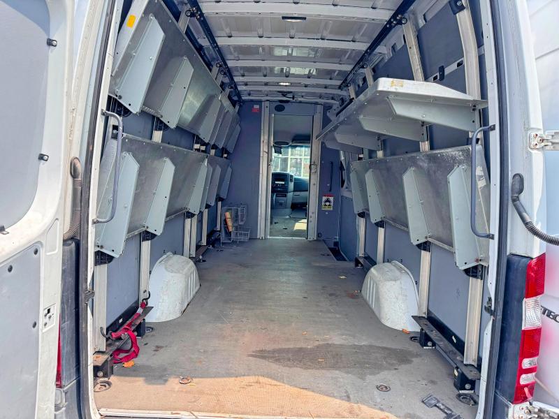 63203176 :رقم المزاد ، WD3PE8CB0B5576599 vin ، 2011 Mercedes-benz Sprinter مزاد بيع