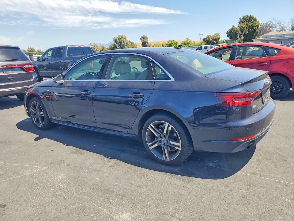 59357886 :رقم المزاد ، WAULMAF42JN009043 vin ، 2018 Audi A4 مزاد بيع