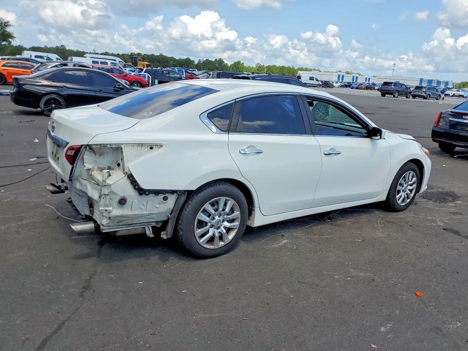2016 Nissan Altima მანქანა იყიდება აუქციონზე, vin: 1N4AL3AP5GC175965, აუქციონის ნომერი: 59291776