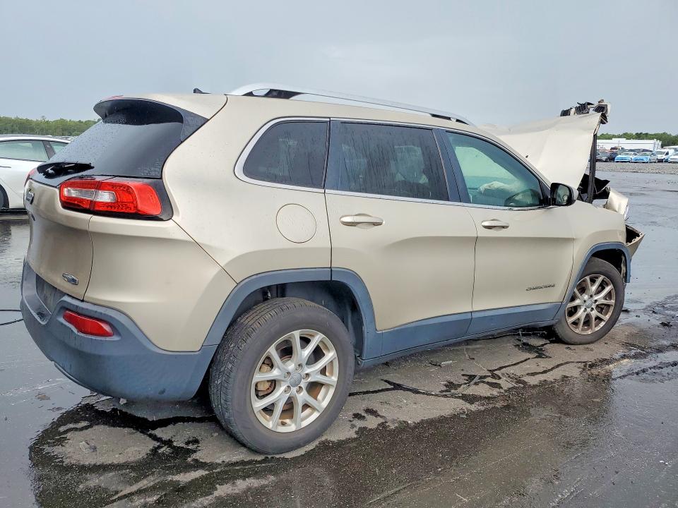 Auction sale of the 2015 Jeep Cherokee, vin: 1C4PJLCB7FW590097, lot number: 60872596