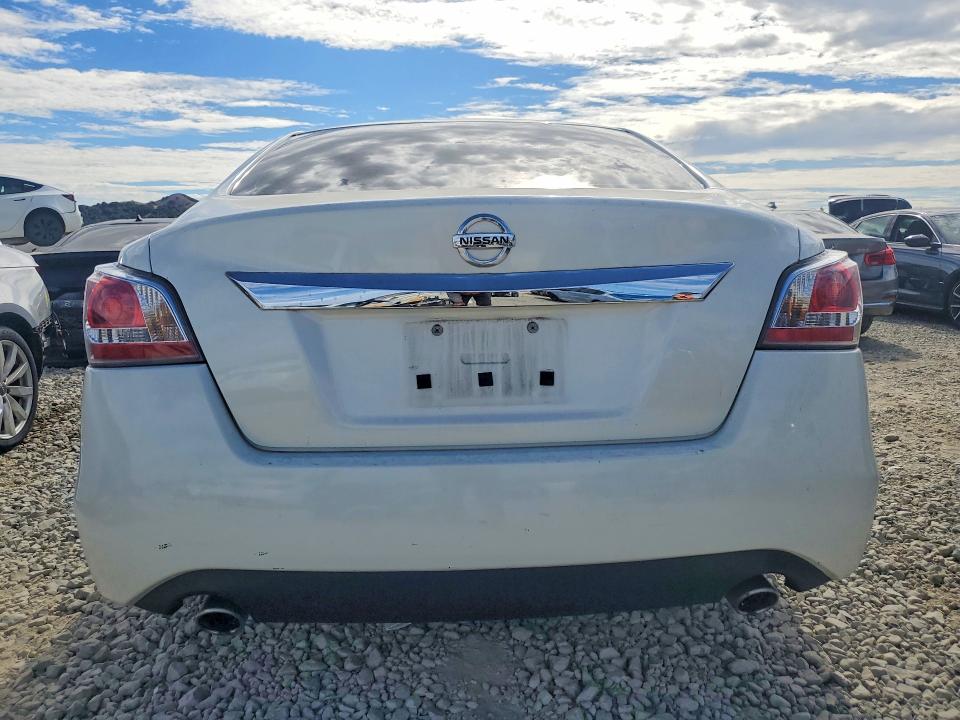 2015 Nissan Altima მანქანა იყიდება აუქციონზე, vin: 1N4AL3AP5FC269455, აუქციონის ნომერი: 61919626