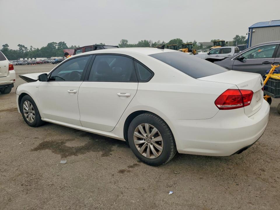 Продаж на аукціоні авто 2015 Volkswagen Passat, vin: 1VWAT7A31FC032716, номер лоту: 61115716