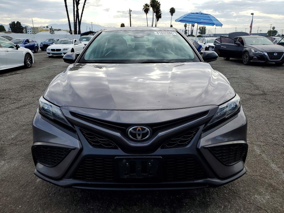 Продажа на аукционе авто 2021 Toyota Camry, vin: 4T1G11AK0MU416772, номер лота: 61032886