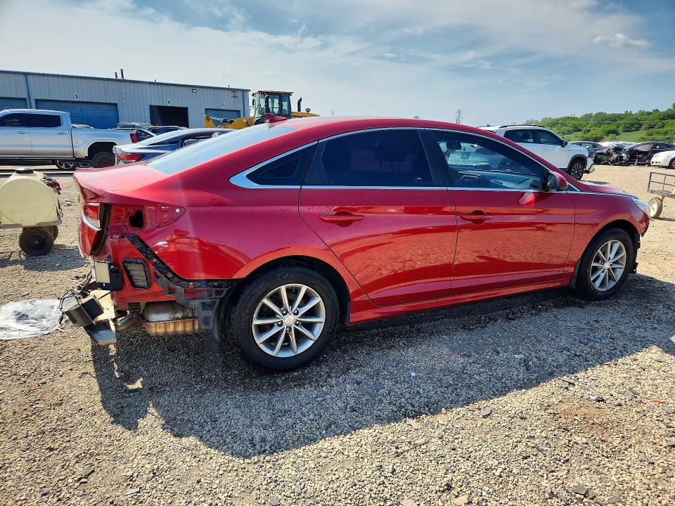 2018 Hyundai Sonata მანქანა იყიდება აუქციონზე, vin: 5NPE24AF1JH707509, აუქციონის ნომერი: 63174126