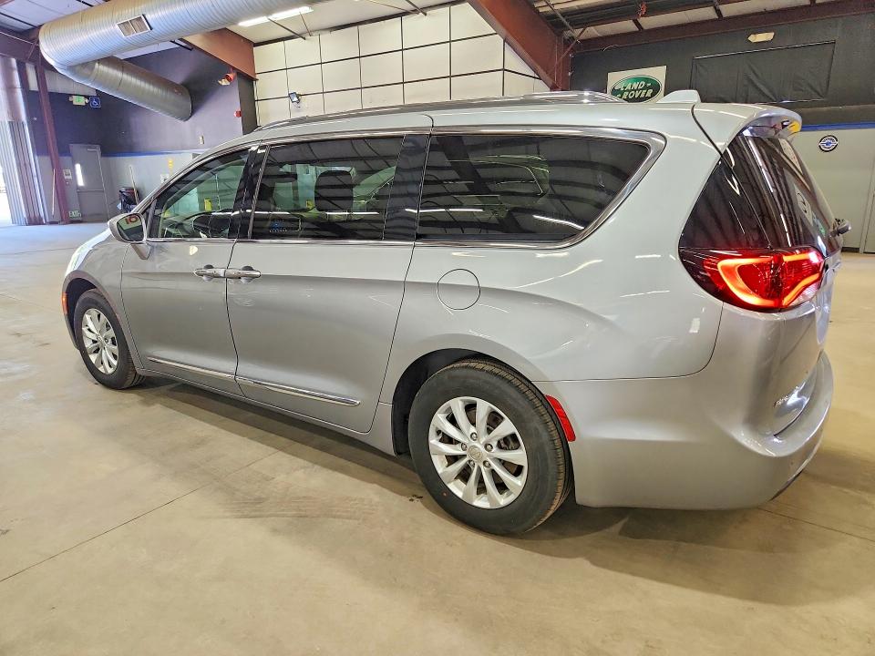 Продажа на аукционе авто 2019 Chrysler Pacifica, vin: 2C4RC1BG3KR685392, номер лота: 63036106
