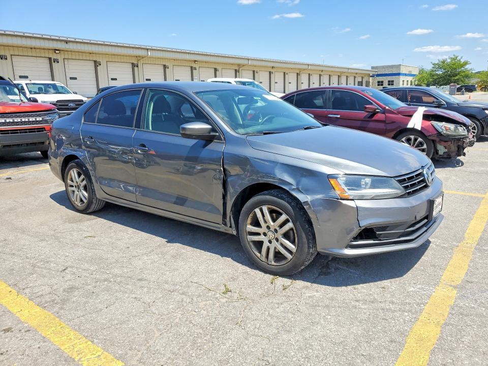 Продаж на аукціоні авто 2018 Volkswagen Jetta, vin: 3VW2B7AJ9JM220686, номер лоту: 62142216