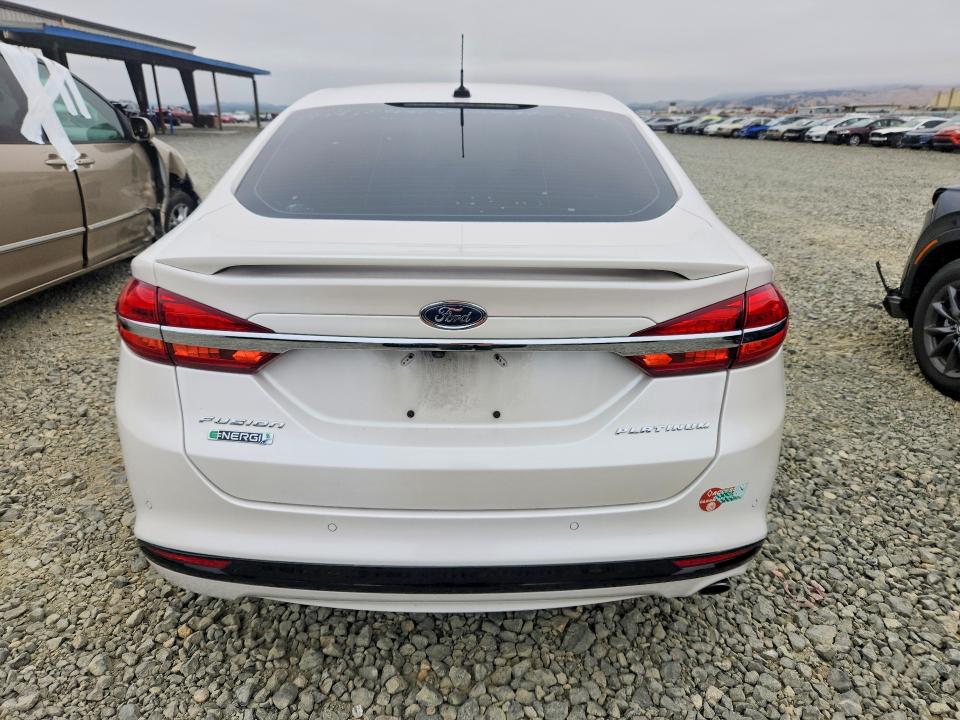 59860116 :رقم المزاد ، 3FA6P0SU1HR312951 vin ، 2017 Ford Fusion مزاد بيع