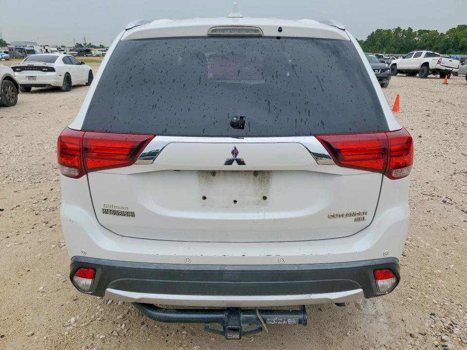 61202656 :رقم المزاد ، JA4AD3A36HZ028941 vin ، 2017 Mitsubishi Outlander مزاد بيع