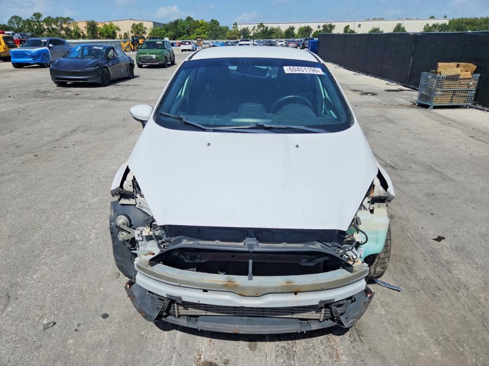 60451196 :رقم المزاد ، 3FADP4GXXEM236401 vin ، 2014 Ford Fiesta مزاد بيع