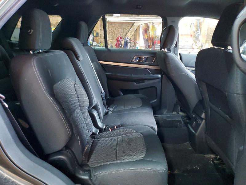 60778696 :رقم المزاد ، 1FM5K7D89JGB22305 vin ، 2018 Ford Explorer مزاد بيع