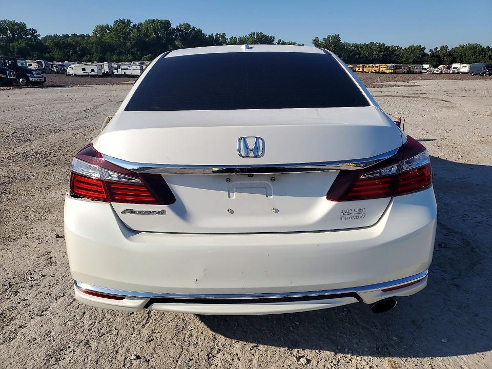 Продаж на аукціоні авто 2016 Honda Accord, vin: 1HGCR2F88GA003939, номер лоту: 60504766