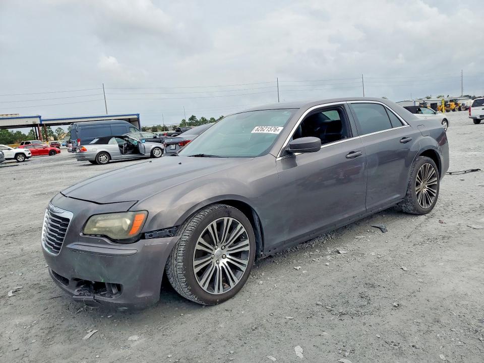 2014 Chrysler 300 მანქანა იყიდება აუქციონზე, vin: 2C3CCABG9EH165055, აუქციონის ნომერი: 62621576