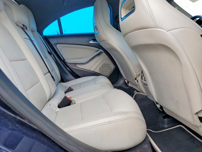 60620786 :رقم المزاد ، WDDSJ4GB9KN717285 vin ، 2019 Mercedes-benz Cla مزاد بيع