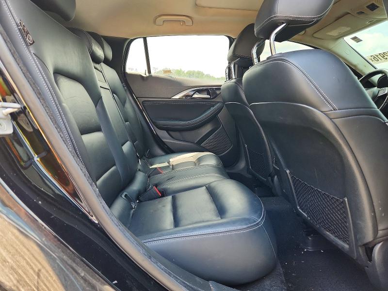 62142916 :رقم المزاد ، SJKCH5CR4HA033969 vin ، 2017 Infiniti Qx30 مزاد بيع