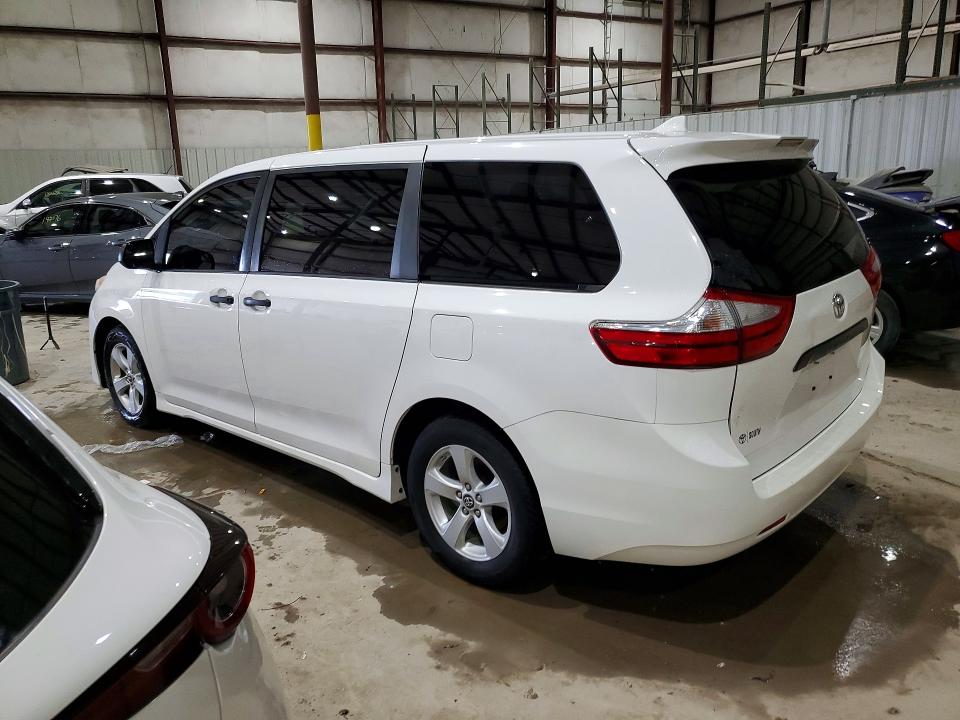2019 Toyota Sienna მანქანა იყიდება აუქციონზე, vin: 5TDZZ3DC4KS988547, აუქციონის ნომერი: 60049226